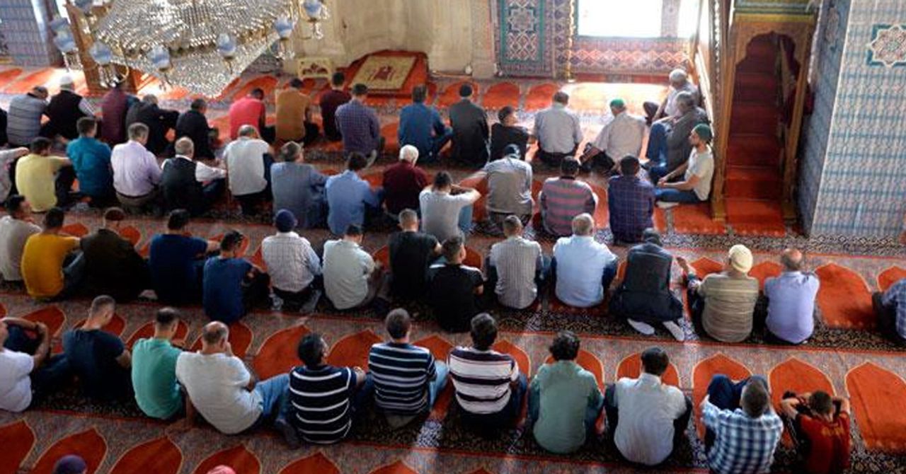 Bayram namazı saat kaçta? Bayram namazı saat kaçta?