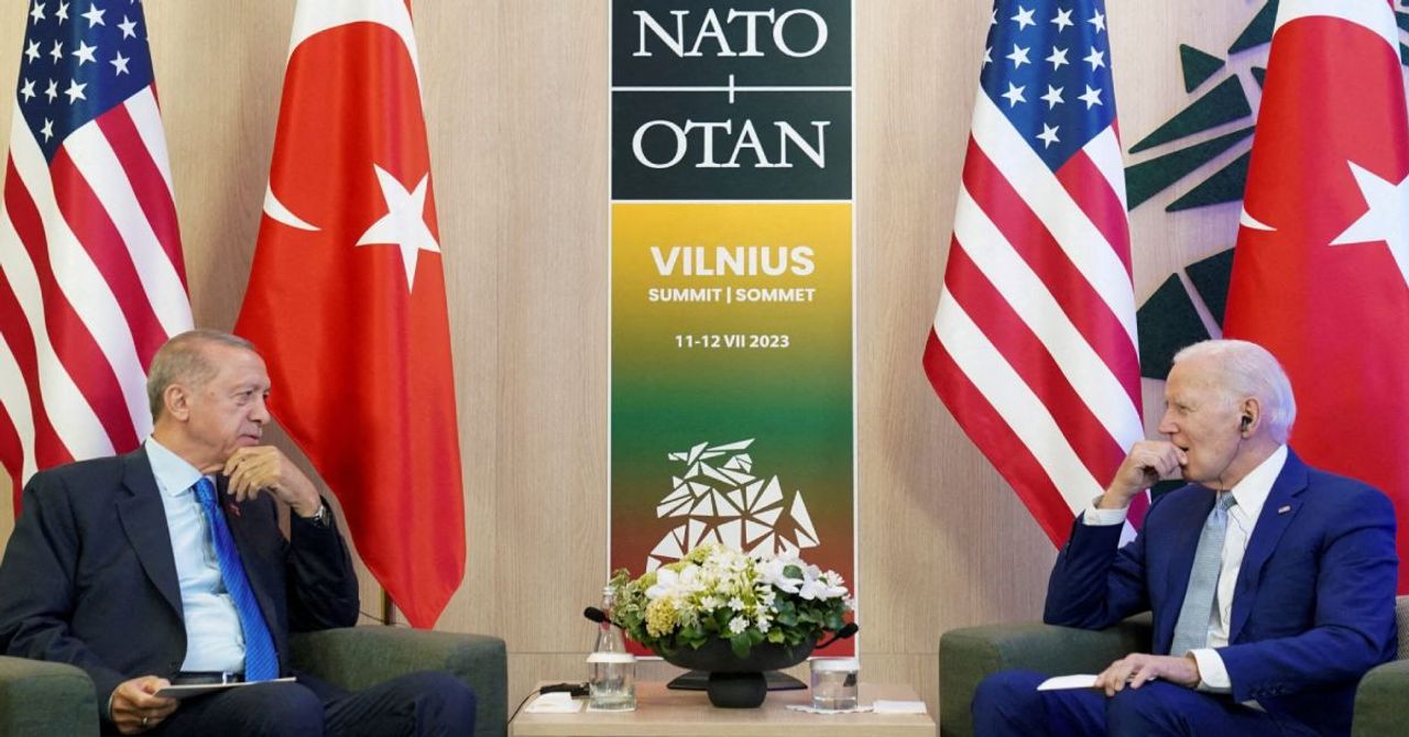 Bayram sonrası diplomasi tam gaz devam edecek: Cumhurbaşkanı Erdoğan önemli isimlerle görüşecek Bayram sonrası diplomasi tam gaz devam edecek: Cumhurbaşkanı Erdoğan önemli isimlerle görüşecek