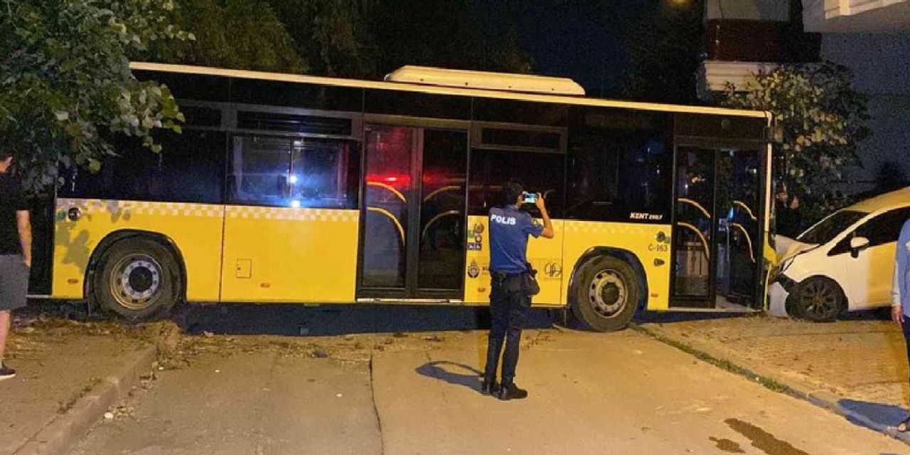 Belediye otobüsünde cinsel ilişki