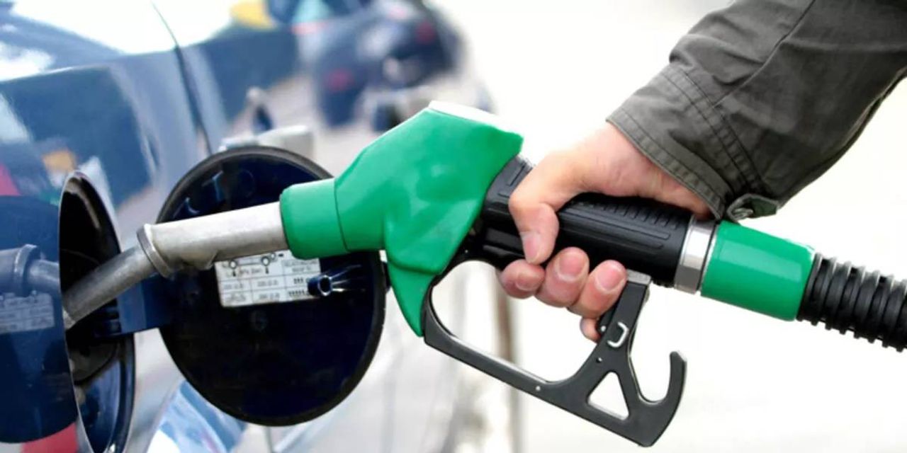 Benzine İndirim Yapıldı Benzine İndirim Yapıldı