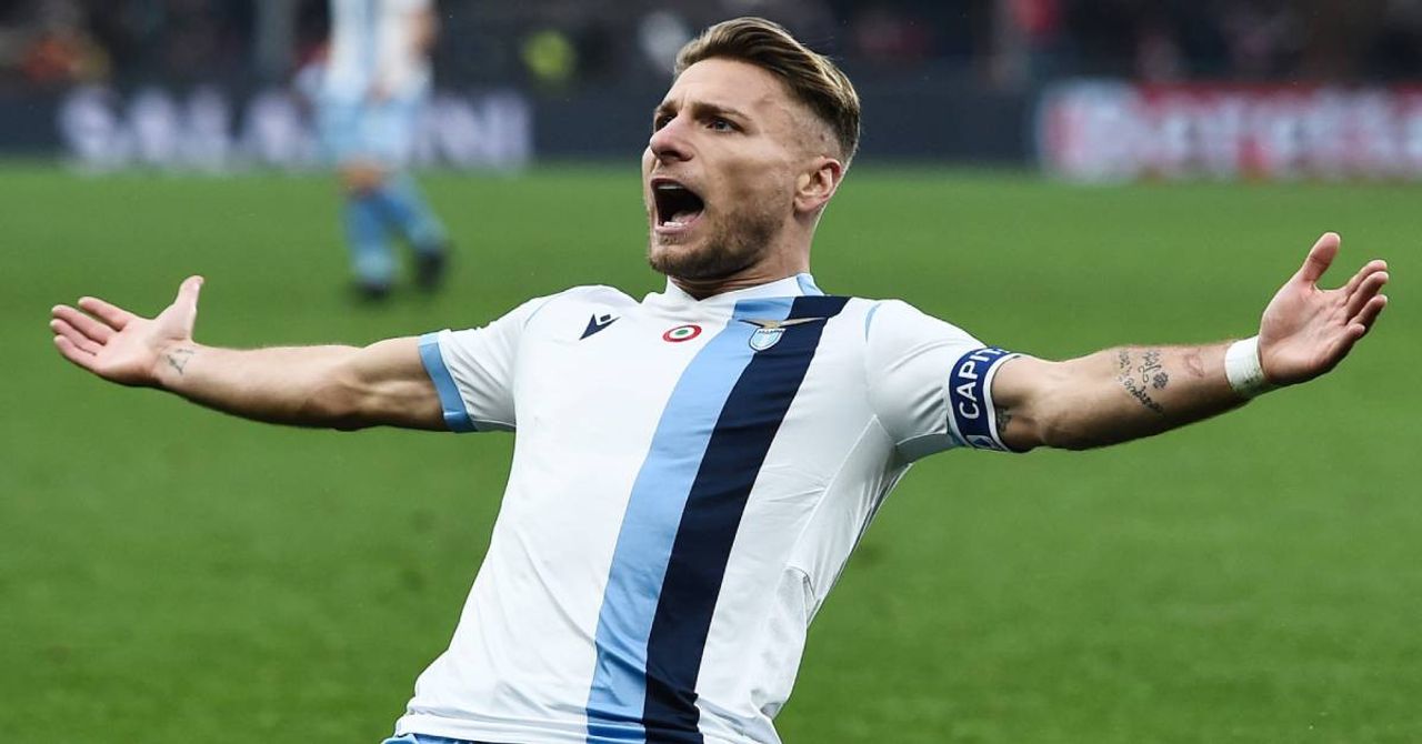 Beşiktaş dünya yıldızına kavuşmak üzere: Immobile’nin İstanbul’a geleceği saat belli oldu Beşiktaş dünya yıldızına kavuşmak üzere: Immobile’nin İstanbul’a geleceği saat belli oldu