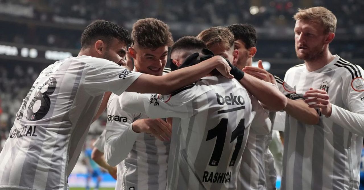 Beşiktaş yeni sezonda kökten değişecek: 11 futbolcuyla yollar ayrılacak Beşiktaş yeni sezonda kökten değişecek: 11 futbolcuyla yollar ayrılacak