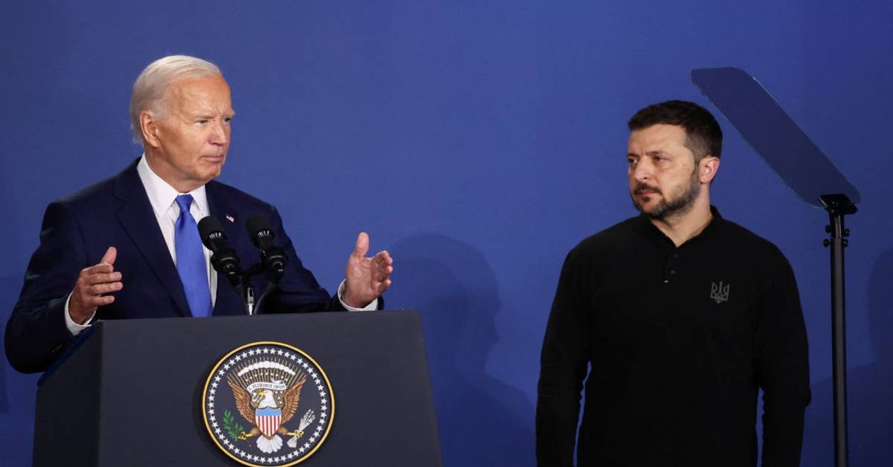 Biden’dan yeni bir gaf daha: Zelenskiy’i Putin diye çağırdı Biden’dan yeni bir gaf daha: Zelenskiy’i Putin diye çağırdı