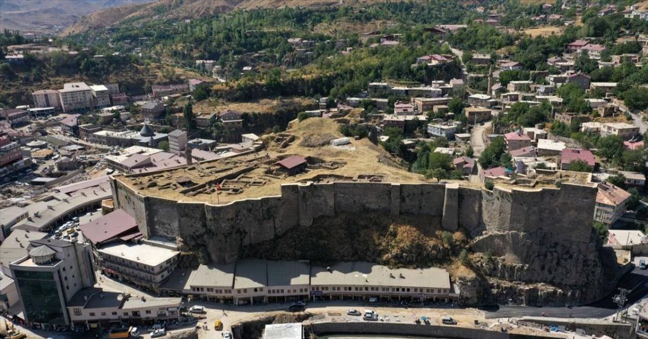 Bitlis Kalesi Bitlis Kalesi