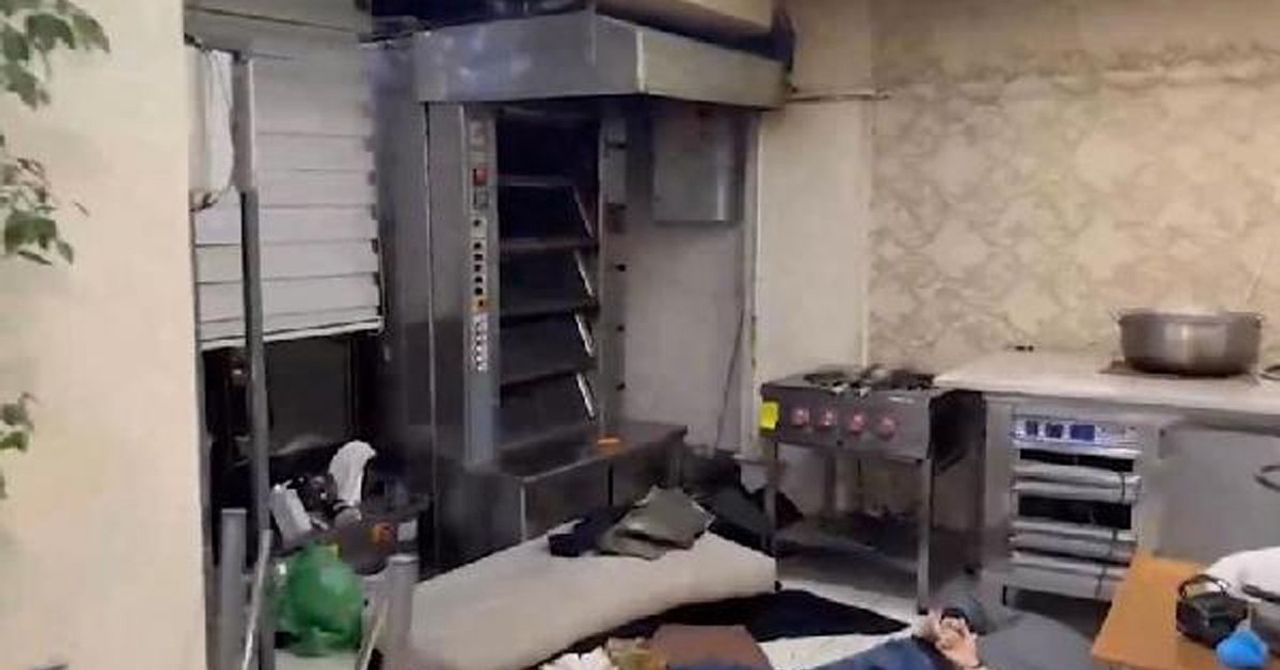Bombalarla yakalandı Bombalarla yakalandı