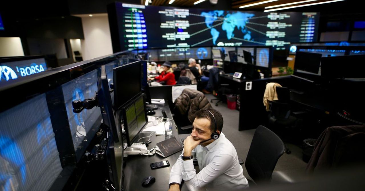Borsa İstanbul yükselişe devam ediyor: BIST 100 yönünü yukarı çevirdi Borsa İstanbul yükselişe devam ediyor: BIST 100 yönünü yukarı çevirdi