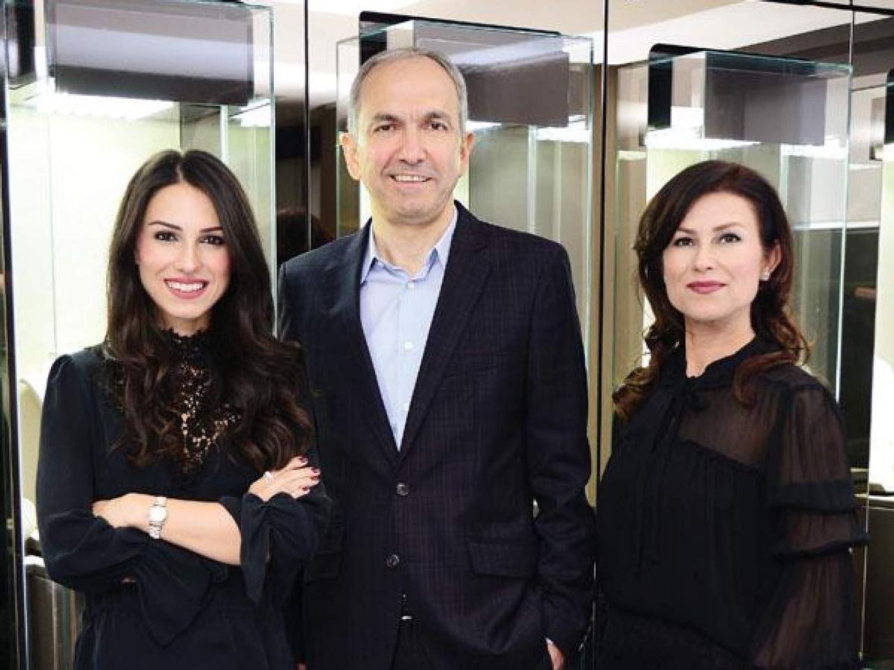 Burcu Esmersoy’un rol aldığı mücevher markası Lizay kime ait, sahibi kim? Burcu Esmersoy’un rol aldığı mücevher markası Lizay kime ait, sahibi kim?
