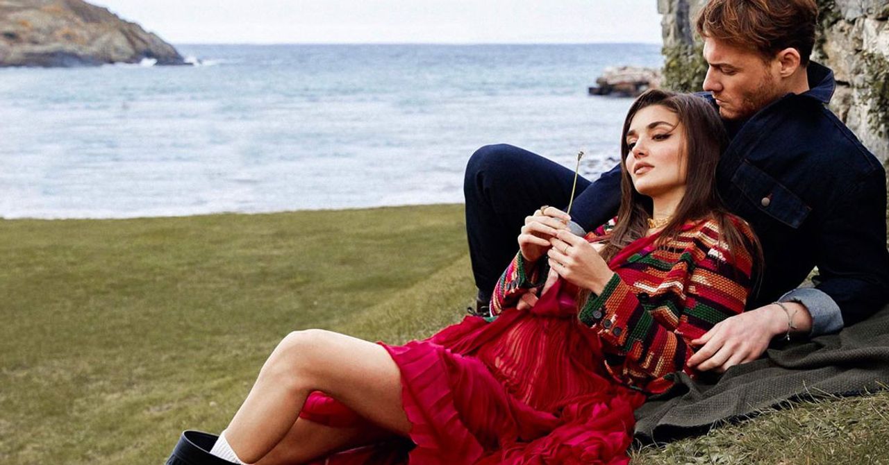 Hande Erçel Kerem Bursin Hande Erçel Kerem Bursin