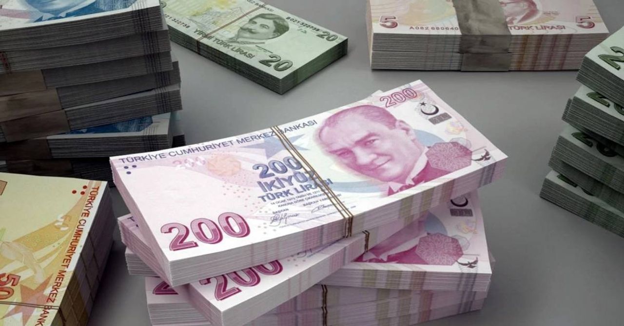 Çalışan Emeklilere 5 Bin TL İkramiye Çalışan Emeklilere 5 Bin TL İkramiye