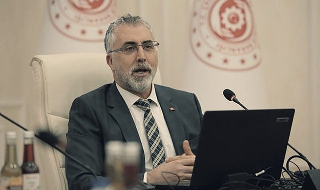 Çalışma Bakanı ek maaş müjdesini verdi