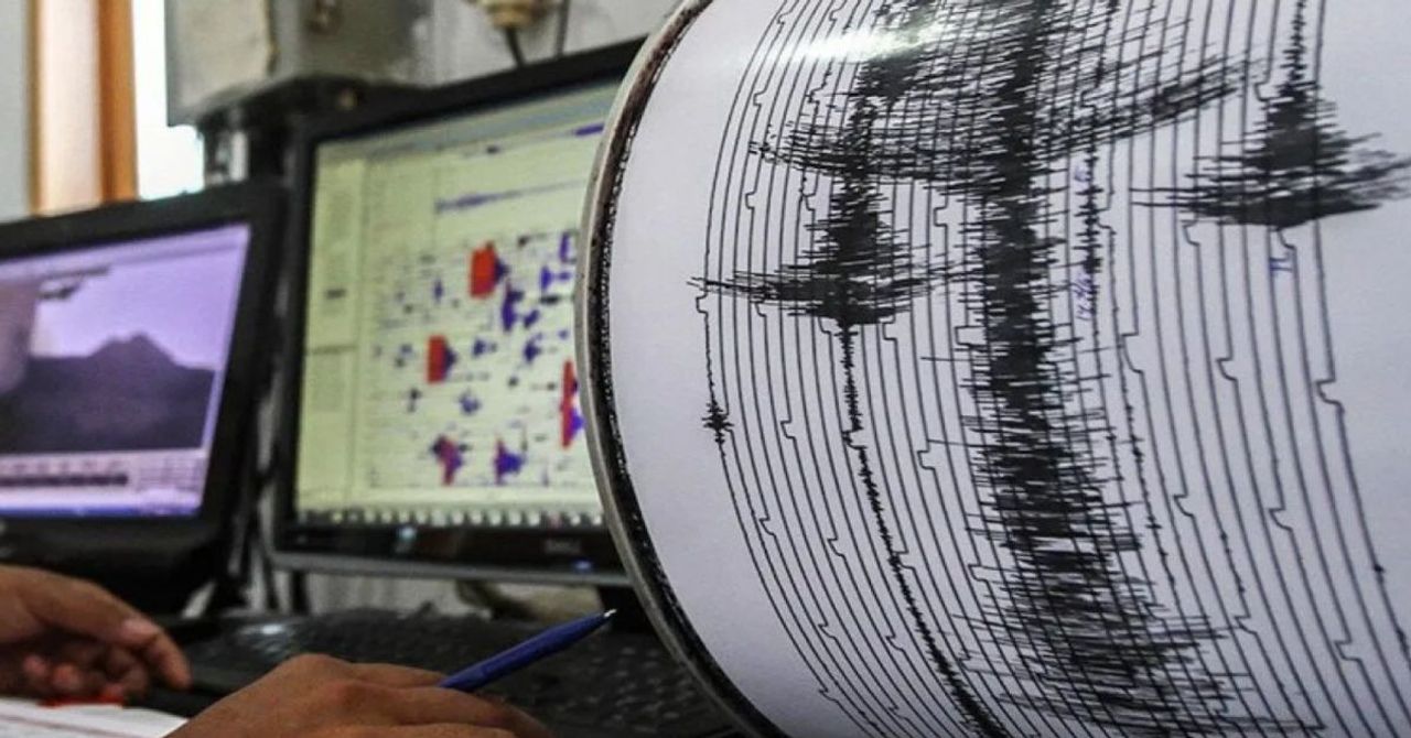 Çanakkale’yi sarsan deprem: AFAD şiddetini duyurdu Çanakkale’yi sarsan deprem: AFAD şiddetini duyurdu