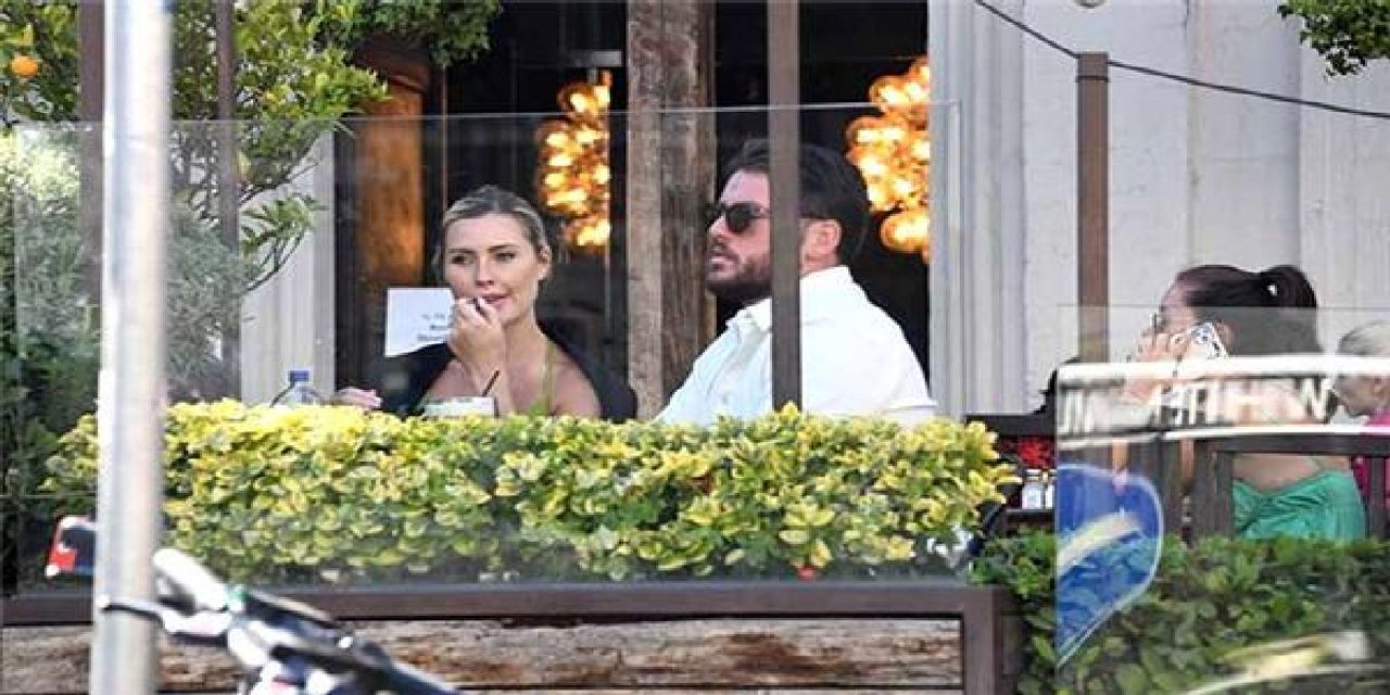 Chloe yeni sevgilisi Chloe yeni sevgilisi
