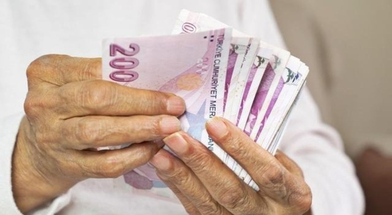 Çifte bayram emekliler için geliyor! 15.000 TL+ 5.000 TL ödeme yapılacak Çifte bayram emekliler için geliyor! 15.000 TL+ 5.000 TL ödeme yapılacak