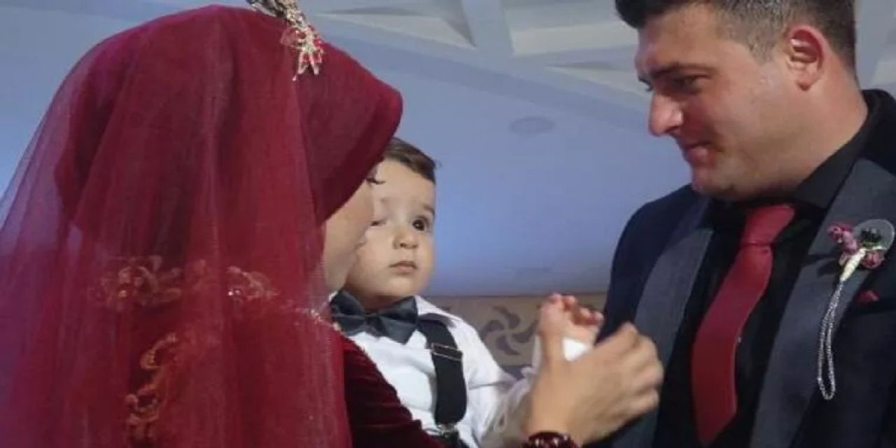 Çocuklarıyla düğün yaptılar Çocuklarıyla düğün yaptılar