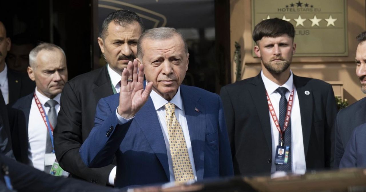 Cumhurbaşkanı Erdoğan diplomasi trafiğini yoğunlaştırıyor: Putin ve Biden ile kritik zirveler yapacak Cumhurbaşkanı Erdoğan diplomasi trafiğini yoğunlaştırıyor: Putin ve Biden ile kritik zirveler yapacak