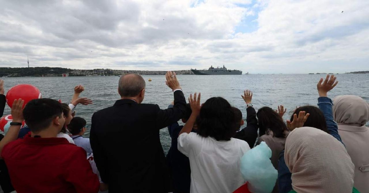 Cumhurbaşkanı Erdoğan TCG Anadolu Cumhurbaşkanı Erdoğan TCG Anadolu