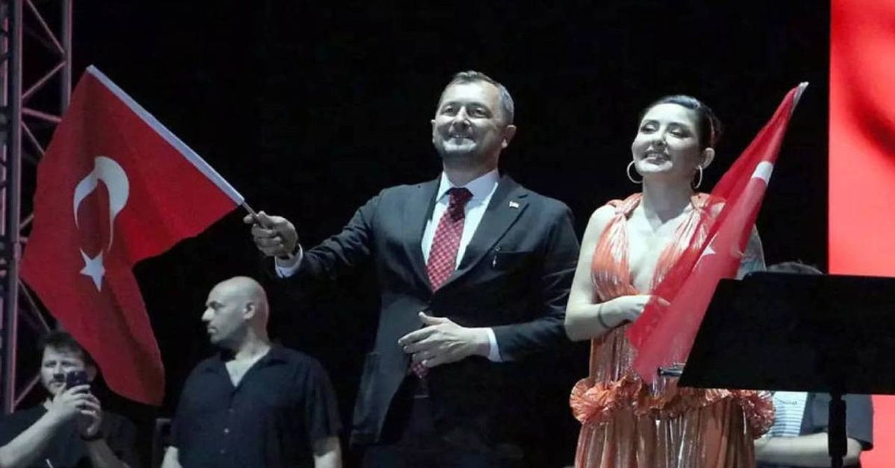 Cüneyt Yüksel Cüneyt Yüksel
