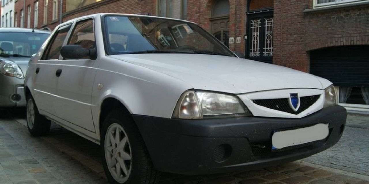 Dacia 2004 Dacia 2004