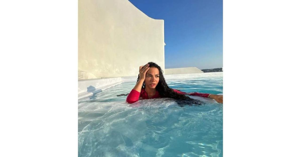 Demet Özdemir Yunanistan-1 Demet Özdemir Yunanistan-1