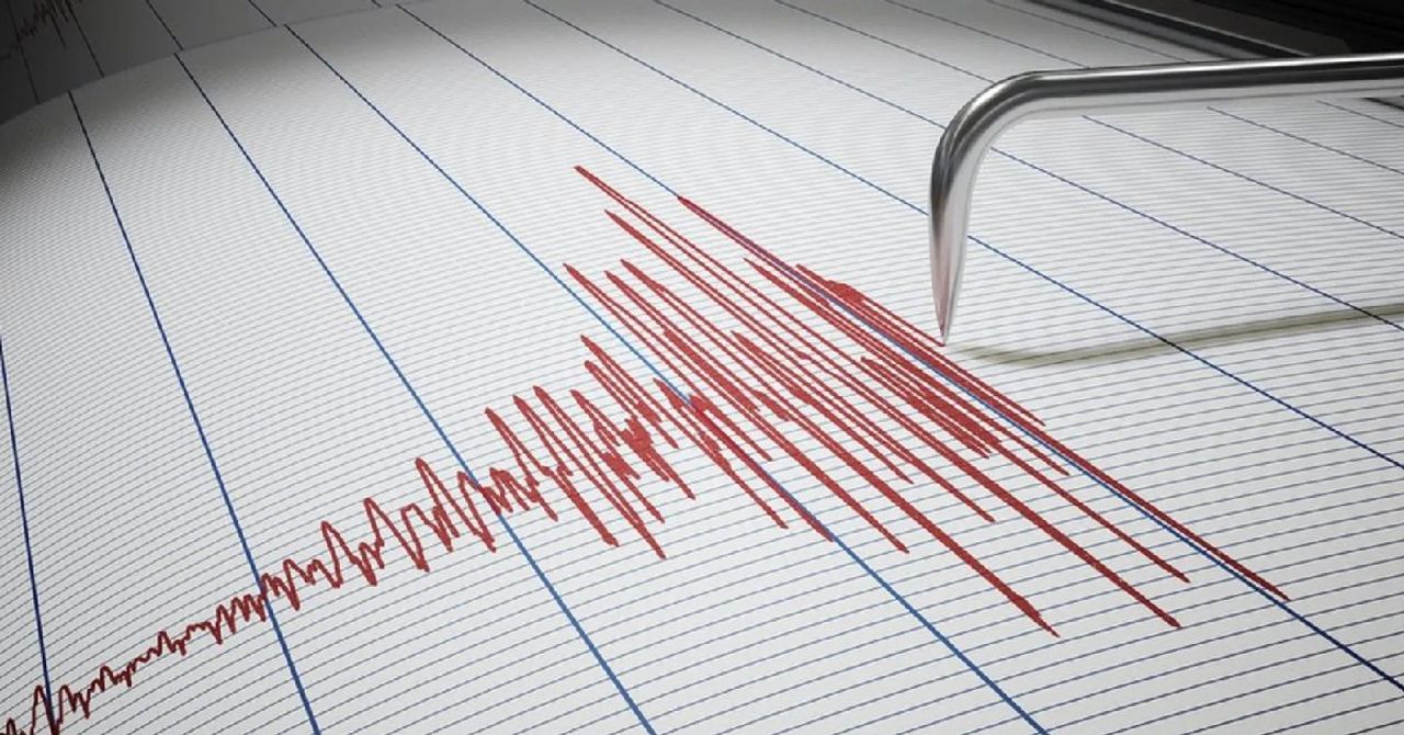Deprem ortalığı ayağa kaldırdı: Girit Adası’nda büyük panik yaşandı Deprem ortalığı ayağa kaldırdı: Girit Adası’nda büyük panik yaşandı
