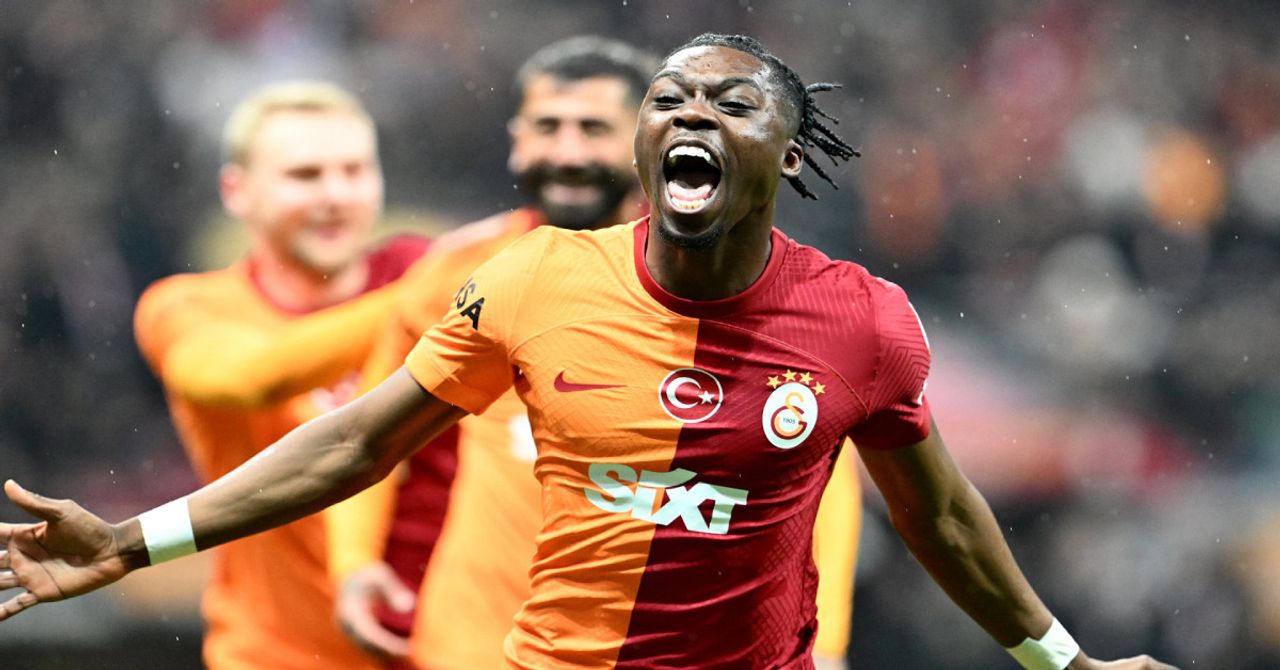 Derrick Köhn Galatasaray’a veda ediyor: İtalya’dan 2 takım talip oldu Derrick Köhn Galatasaray’a veda ediyor: İtalya’dan 2 takım talip oldu