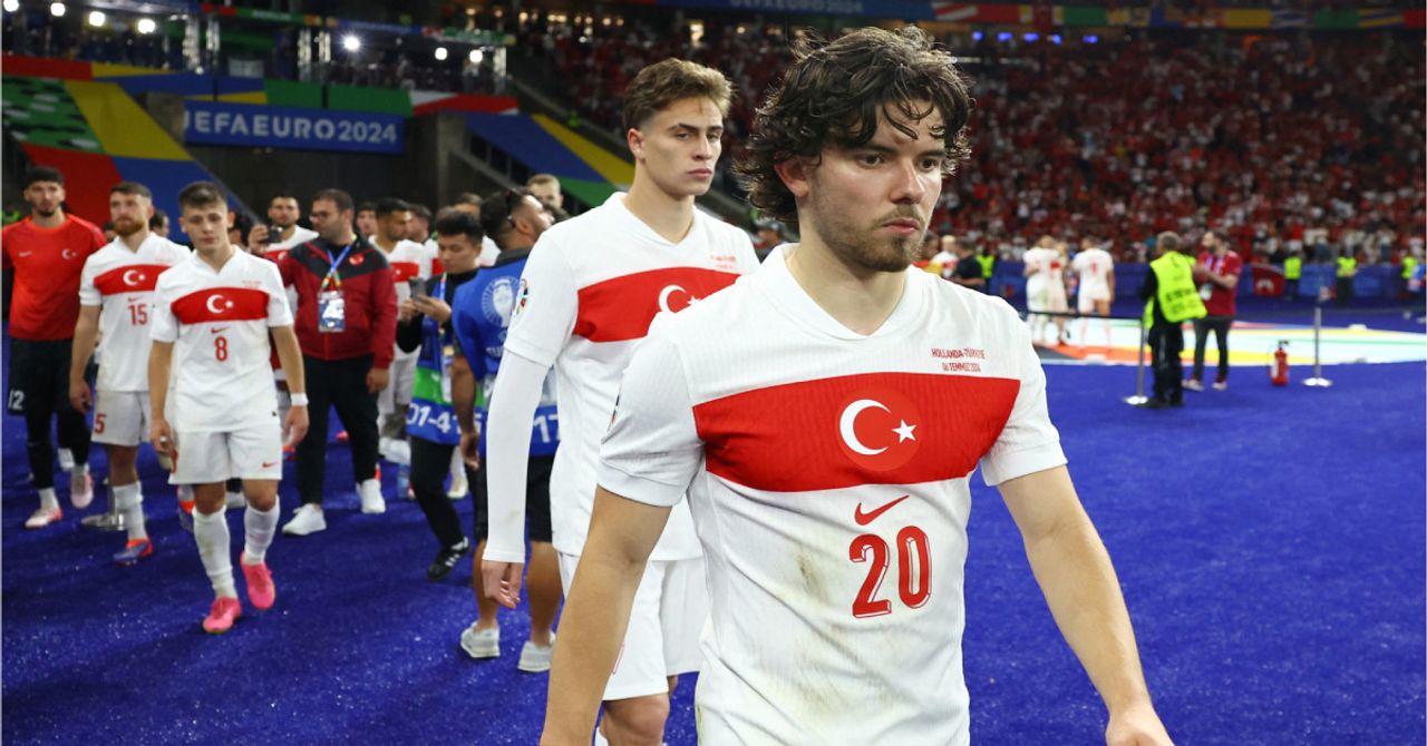 Devler onun için sıraya girecek: Ferdi Kadıoğlu’nun bonservis bedeli belli oldu Devler onun için sıraya girecek: Ferdi Kadıoğlu’nun bonservis bedeli belli oldu