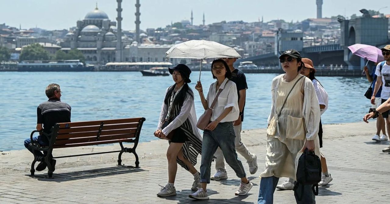 Dışarı adım bile atmayın: Meteoroloji’den yüksek sıcaklık alarmı! Termometreler 8 derece birden yükselecek Dışarı adım bile atmayın: Meteoroloji’den yüksek sıcaklık alarmı! Termometreler 8 derece birden yükselecek