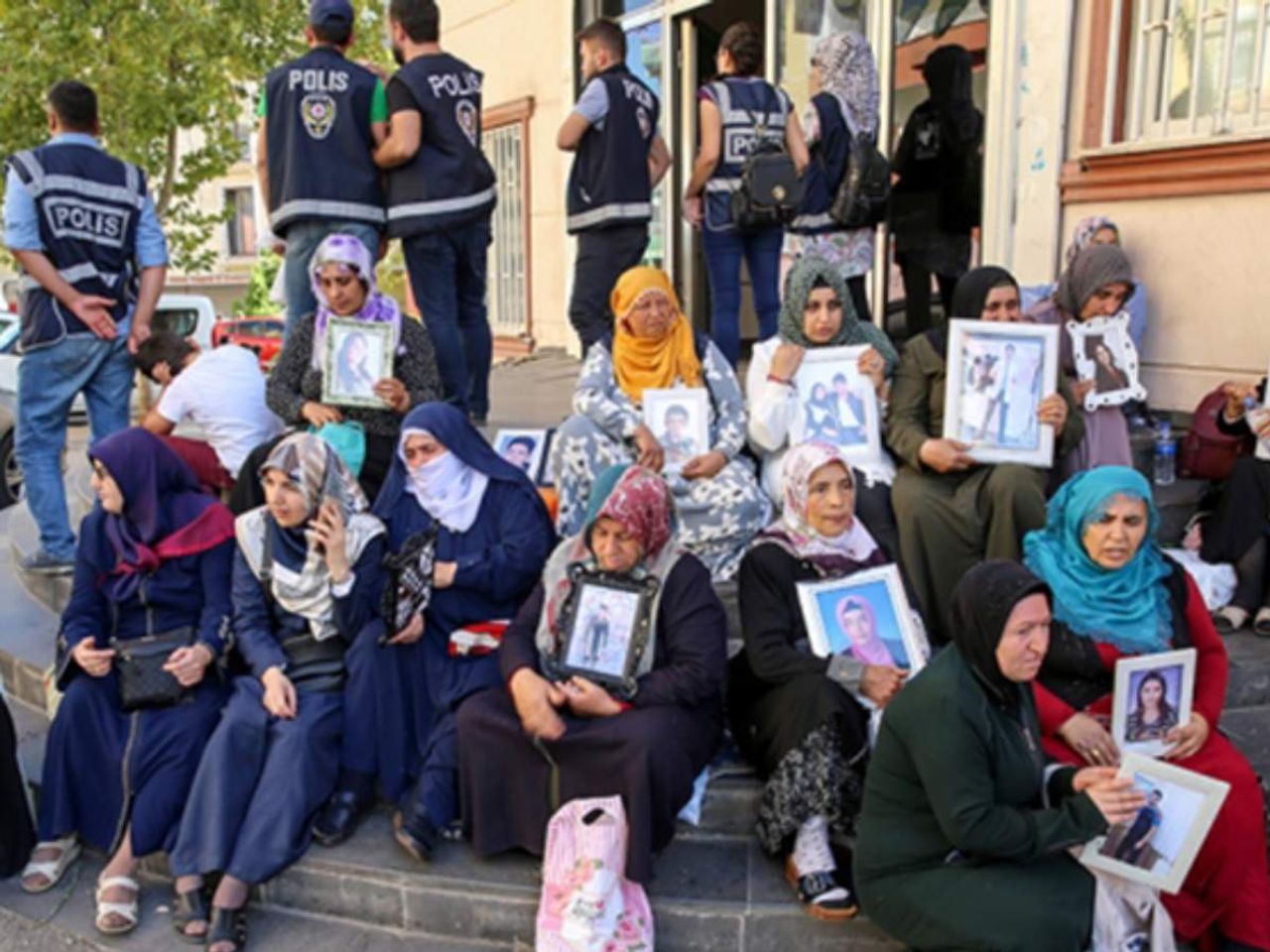 diyarbakır evlat nöbeti diyarbakır evlat nöbeti
