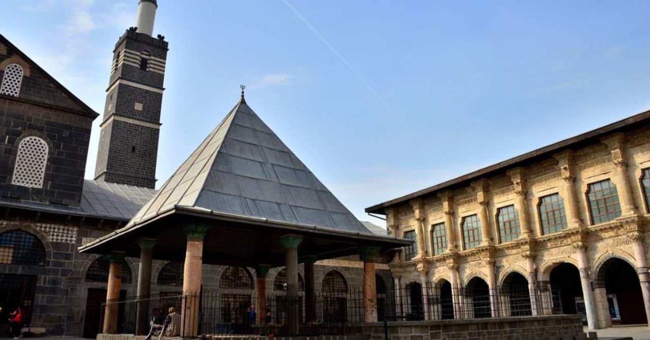 Diyarbakır Tarihi Yapılar-2 Diyarbakır Tarihi Yapılar-2