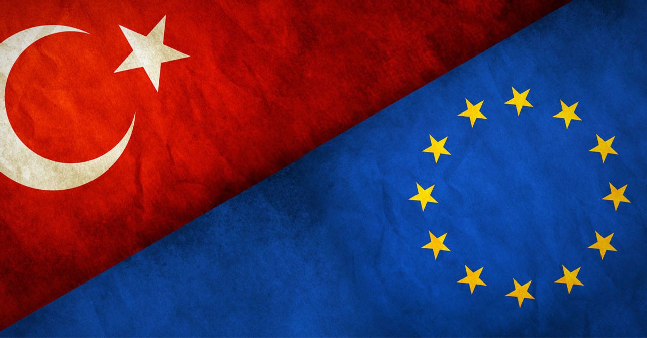 Dün başlayan ve bugün sonlanan Avrupa Birliği (AB) Zirvesi’nin sonuçlarına ilişkin değerlendirme Dışişleri Bakanlığı’ndan geldi. Konuya ilişkin yazılı açıklama geldi. Dün başlayan ve bugün sonlanan Avrupa Birliği (AB) Zirvesi’nin sonuçlarına ilişkin değerlendirme Dışişleri Bakanlığı’ndan geldi. Konuya ilişkin yazılı açıklama geldi.