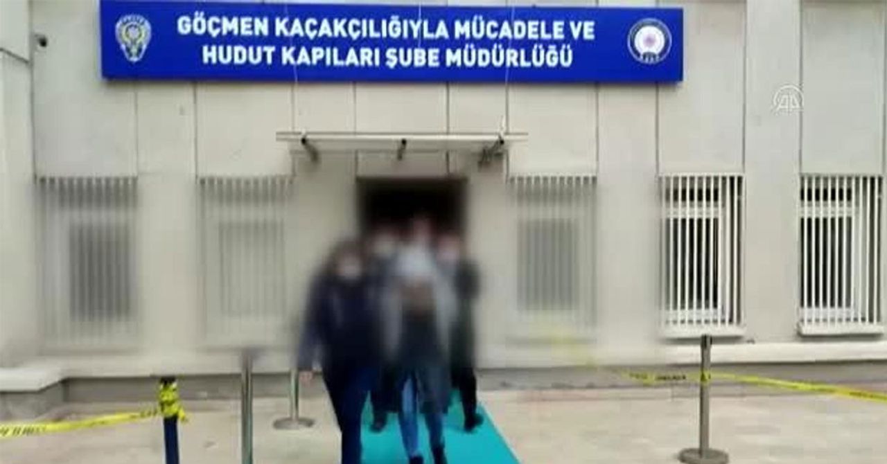 Edirne’de17 düzensiz göçmen yakalandı! Edirne’de17 düzensiz göçmen yakalandı!