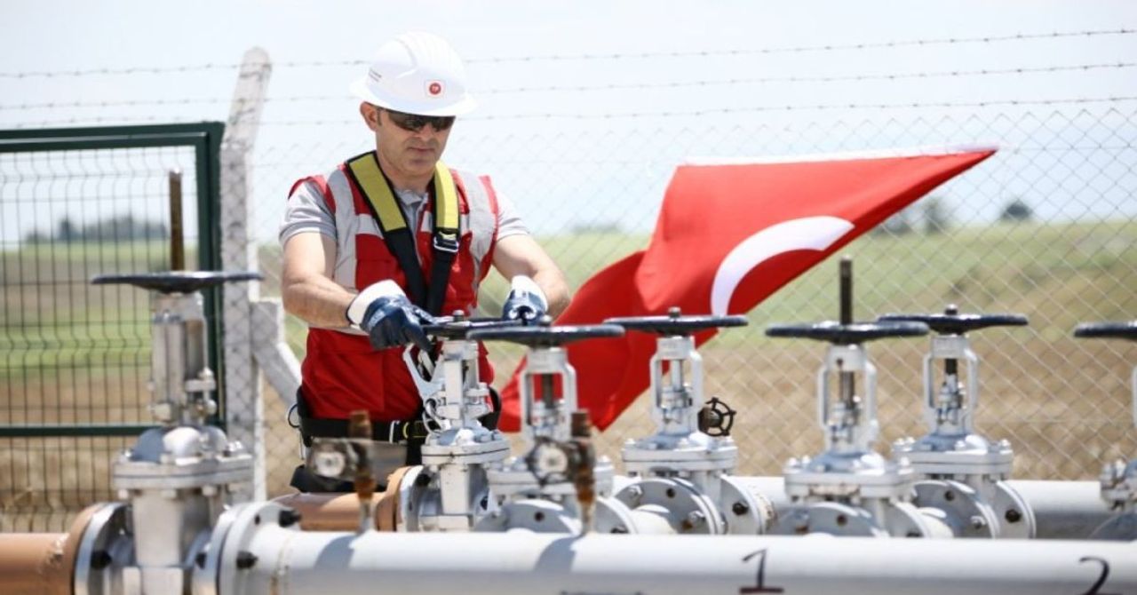 Ege Denizi’nde heyecanlandıran petrol gelişmesi: TPAO bölgede çalışmalara başlayacak Ege Denizi’nde heyecanlandıran petrol gelişmesi: TPAO bölgede çalışmalara başlayacak