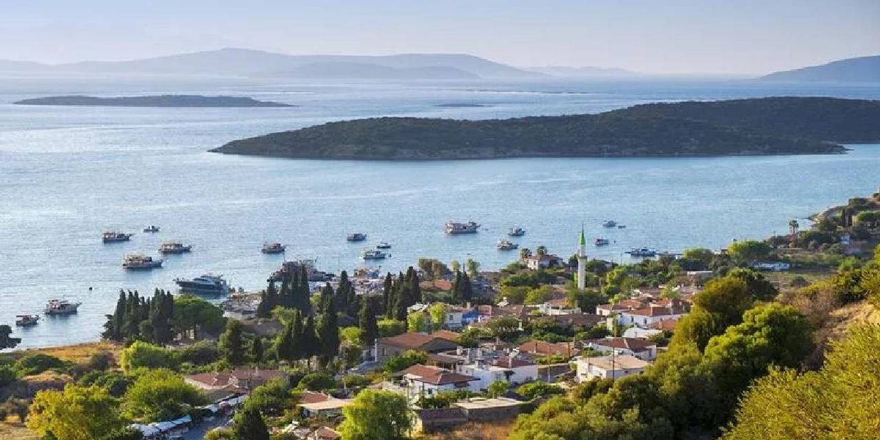 Ege Sahilleri Doldu Taştı Ege Sahilleri Doldu Taştı