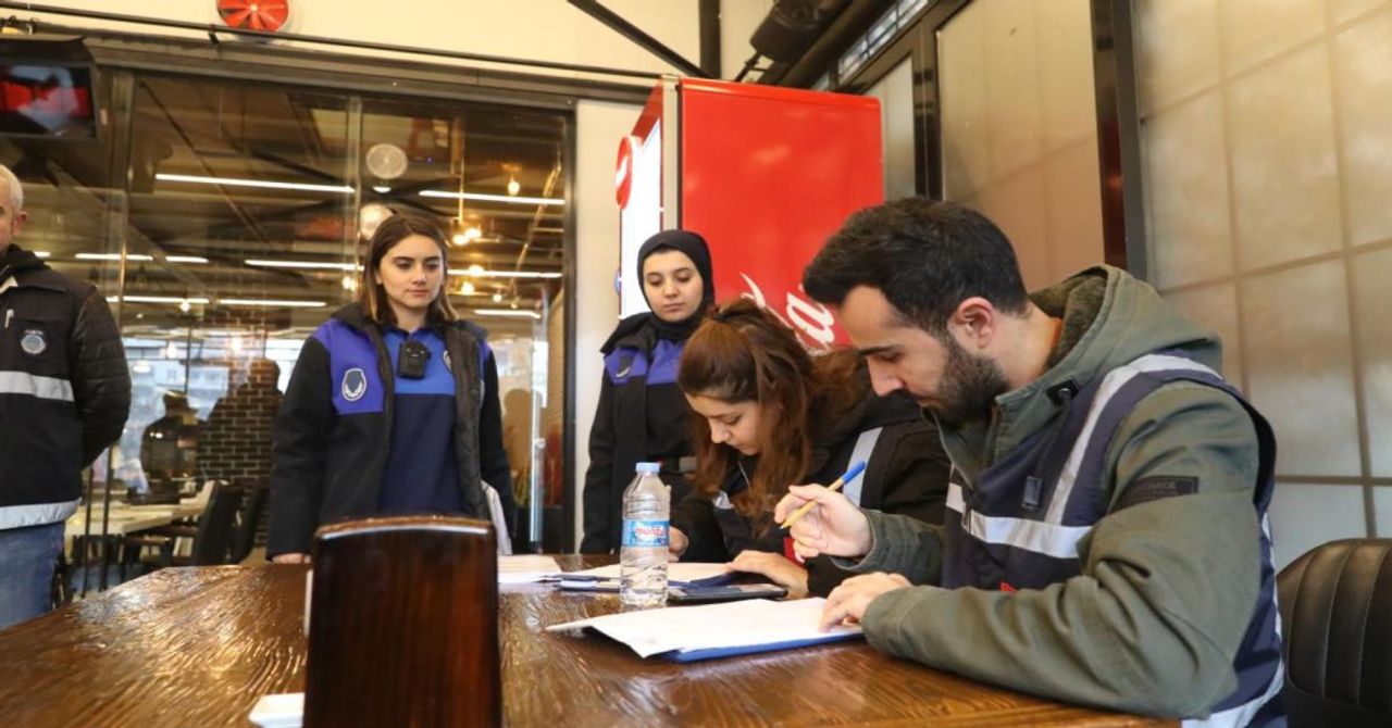 Ekipler IBAN denetimini yoğunlaştırdı: Restoran, kafe ve fırınlarda kontrol başladı Ekipler IBAN denetimini yoğunlaştırdı: Restoran, kafe ve fırınlarda kontrol başladı