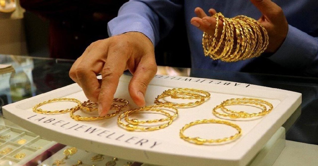 Ekonomistten dikkat çeken altın sözleri: O seviyeyi aşarsa sert hareketlilik görülebilir Ekonomistten dikkat çeken altın sözleri: O seviyeyi aşarsa sert hareketlilik görülebilir