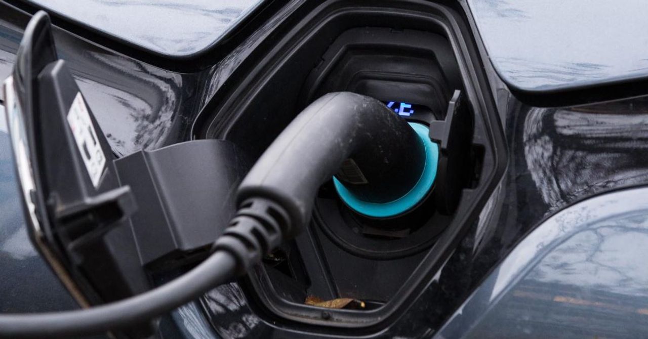 Elektrikli araç alacaklar dikkat: İthalat düzenlemesi Resmi Gazete’de yayımlandı Elektrikli araç alacaklar dikkat: İthalat düzenlemesi Resmi Gazete’de yayımlandı