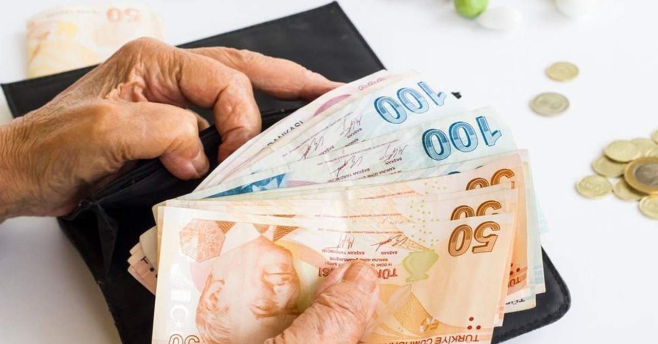 Emekli Maaşı ve Bayram İkramiyesi Emekli Maaşı ve Bayram İkramiyesi