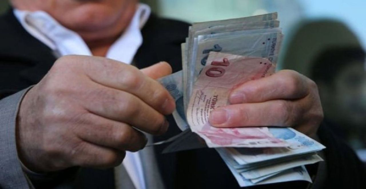 Emekli maaşlarına 13.000 TL ek ödeme yapılacak Emekli maaşlarına 13.000 TL ek ödeme yapılacak
