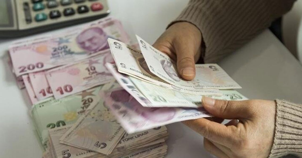 Emeklilere geri ödemesiz binlerce nakit müjdesi! Bankalar tek tek duyurdu