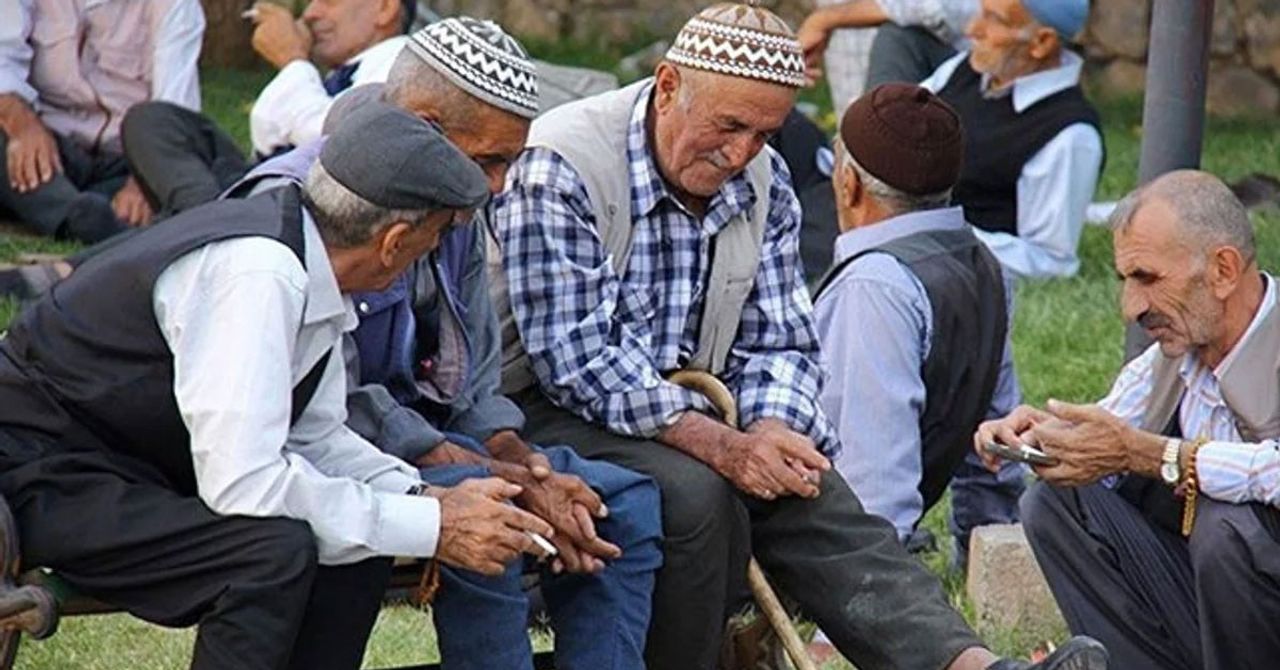 Emeklilere yönelik projeler yapılacak Emeklilere yönelik projeler yapılacak