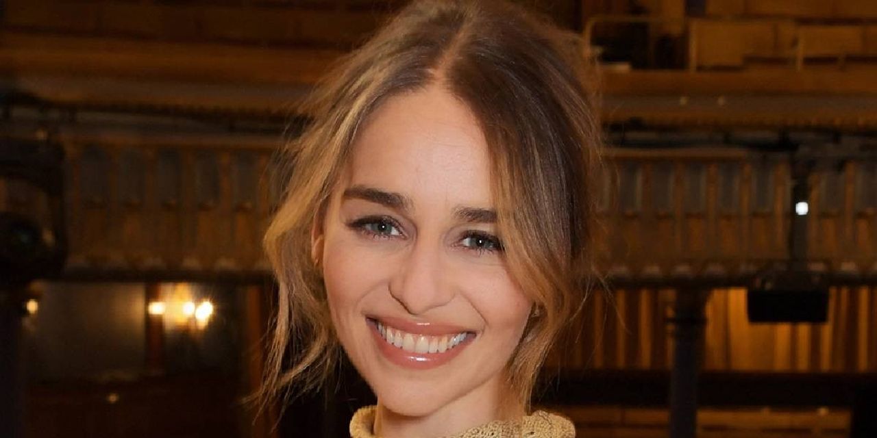 Emilia Clarke Herkesi Şaşırttı Emilia Clarke Herkesi Şaşırttı