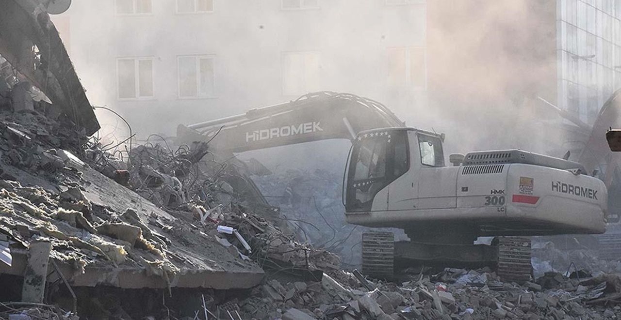 Enkaz kaldırmanın maliyeti ortaya çıktı Enkaz kaldırmanın maliyeti ortaya çıktı