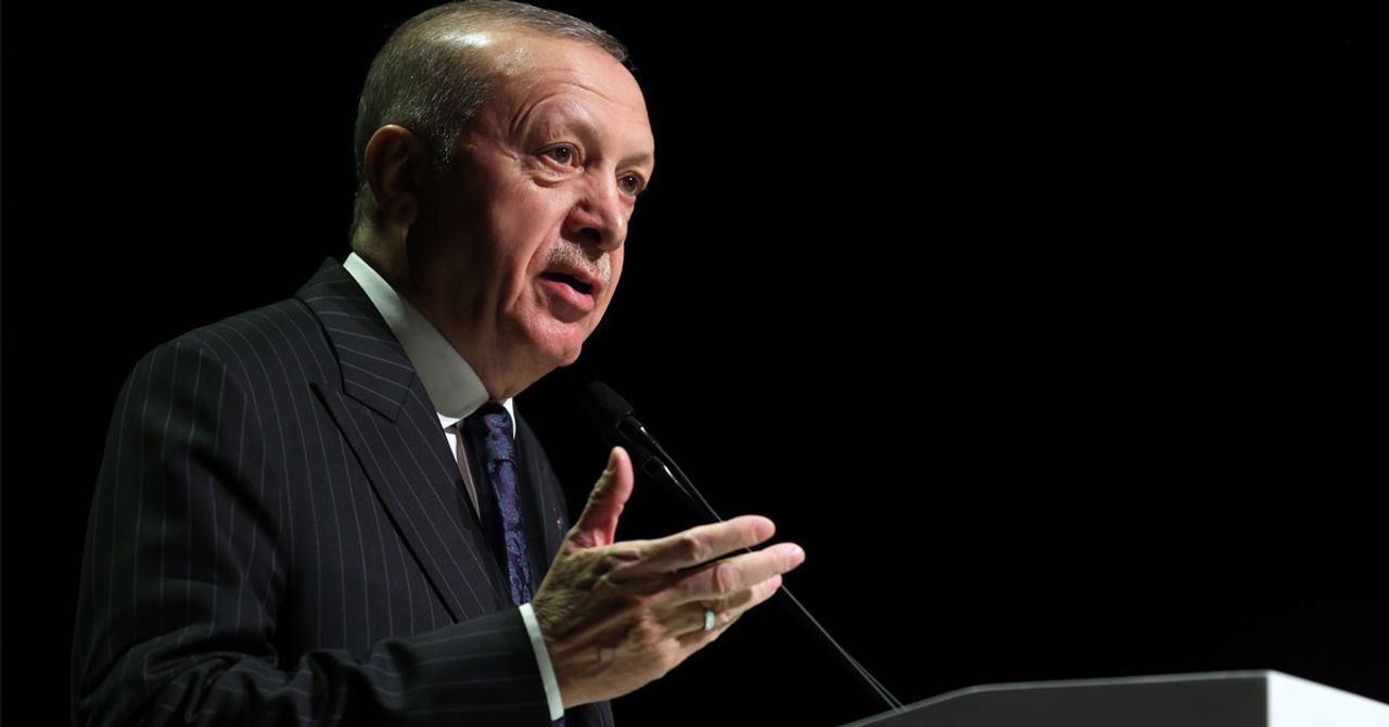 Erdoğan katıldığı açılış töreninde konuştu: Hayatın her alanında tek olsak da mücadeleyi vereceğiz! Erdoğan katıldığı açılış töreninde konuştu: Hayatın her alanında tek olsak da mücadeleyi vereceğiz!