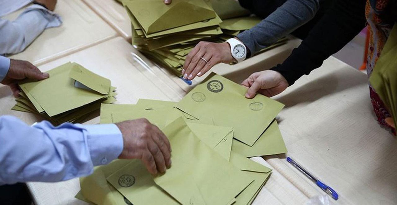 Erken seçim tarihi netleşiyor Erken seçim tarihi netleşiyor