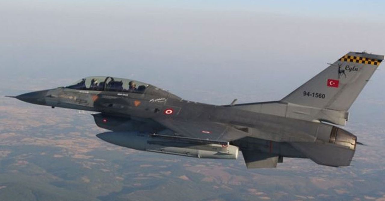 F16 F16