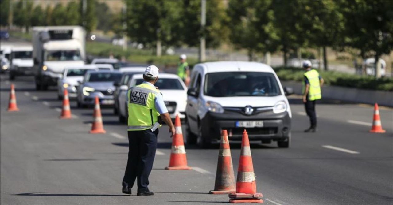 Fahri trafik müfettişliğinde yeni dönem başlıyor: Her ihlale ceza yazılamayacak Fahri trafik müfettişliğinde yeni dönem başlıyor: Her ihlale ceza yazılamayacak