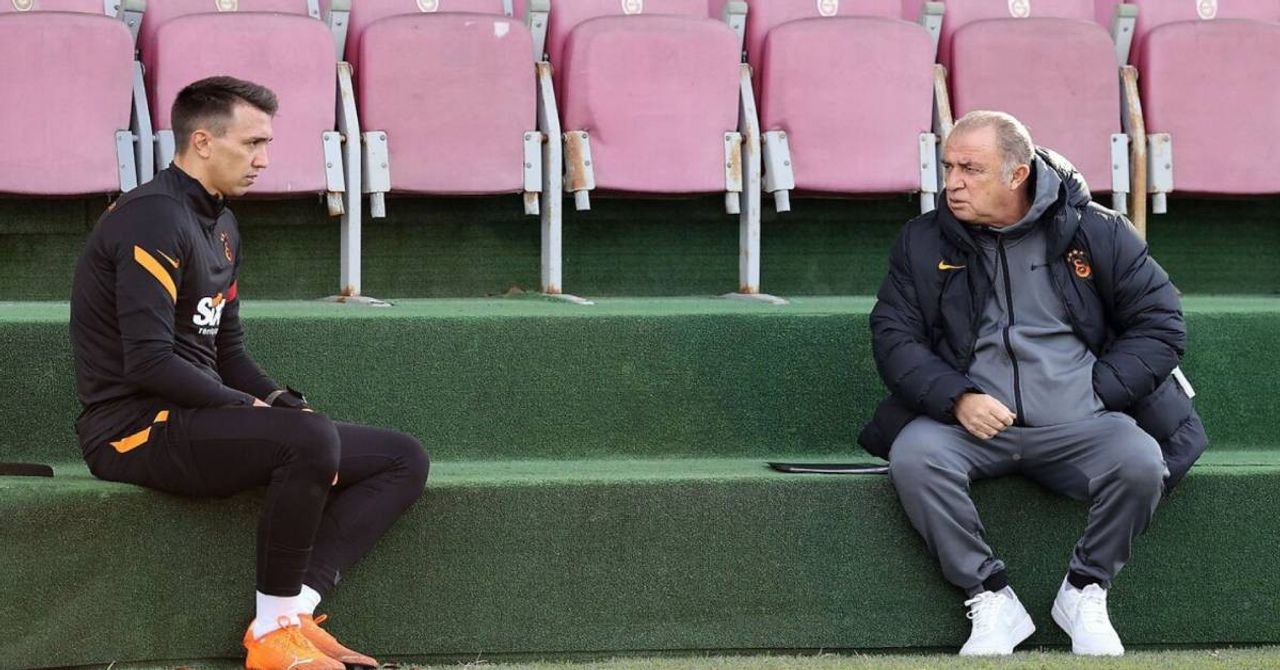 Fatih Terim’den Galatasaray’ı üzecek istek: Fernando Muslera komşuya mı gidiyor? Fatih Terim’den Galatasaray’ı üzecek istek: Fernando Muslera komşuya mı gidiyor?