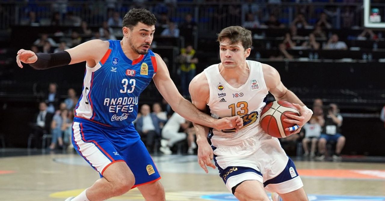 Fenerbahçe Beko, Anadolu Efes’i farkla devirdi: Seride durum 2-0’a geldi Fenerbahçe Beko, Anadolu Efes’i farkla devirdi: Seride durum 2-0’a geldi