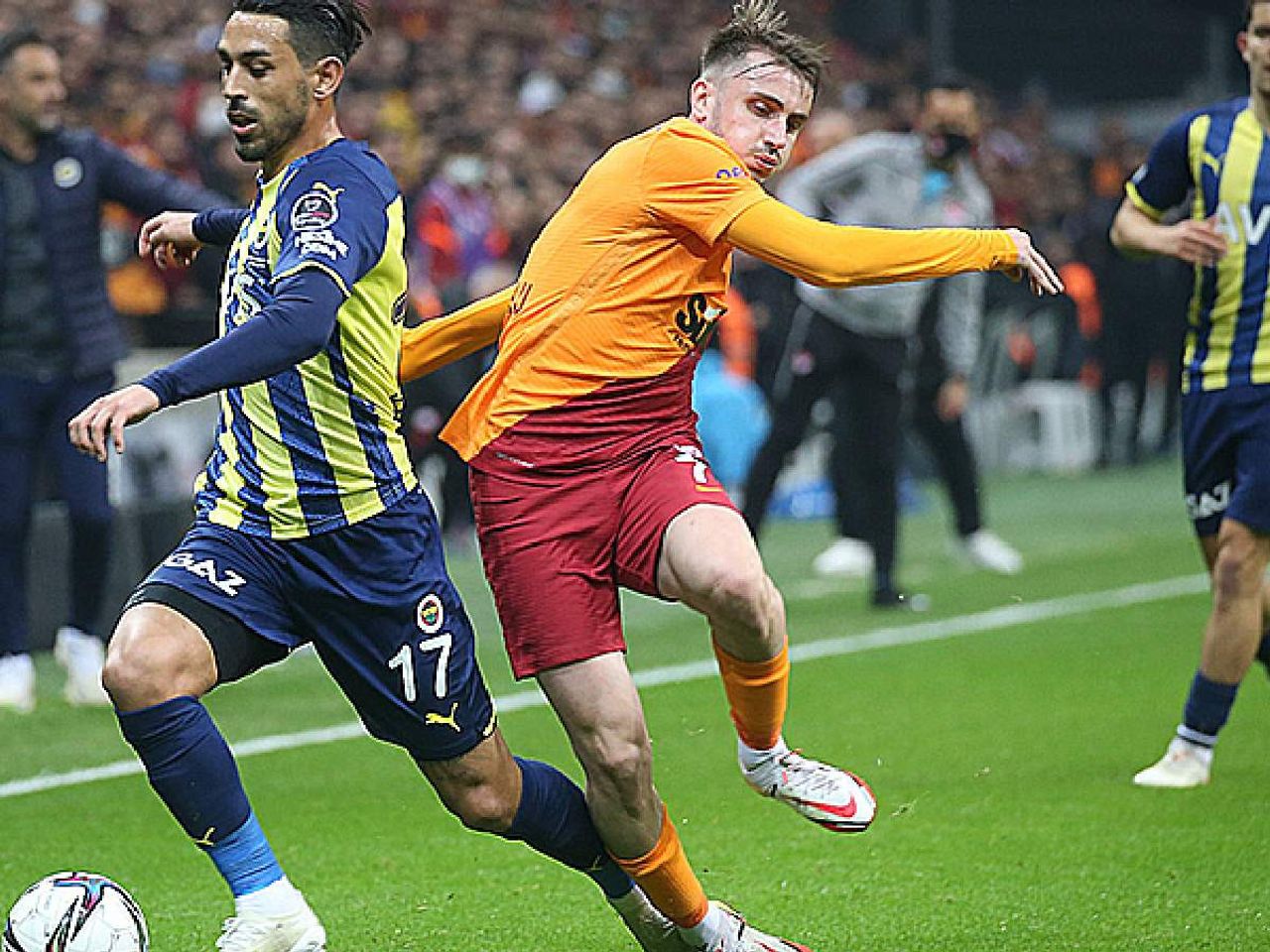 Fenerbahçe Galatasaray derbisi hakemi Atilla Karaoğlan kimdir, hangi takımlı? Fenerbahçe Galatasaray derbisi hakemi Atilla Karaoğlan kimdir, hangi takımlı?