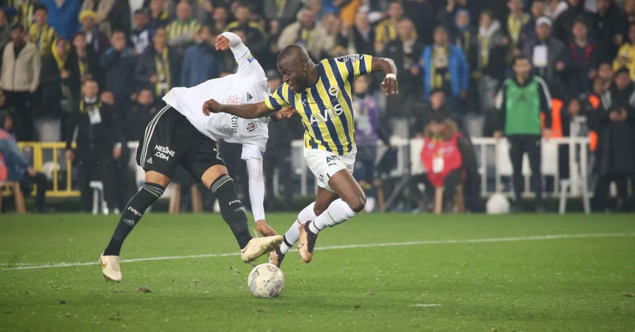Fenerbahçe iki penaltı kazandı Fenerbahçe iki penaltı kazandı